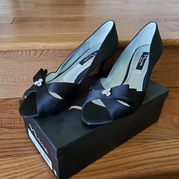 Nina Black Open Toe High Heels with Rhinestones & Bow NEW IN BOX | Formal Heels - Picture 4 of 6